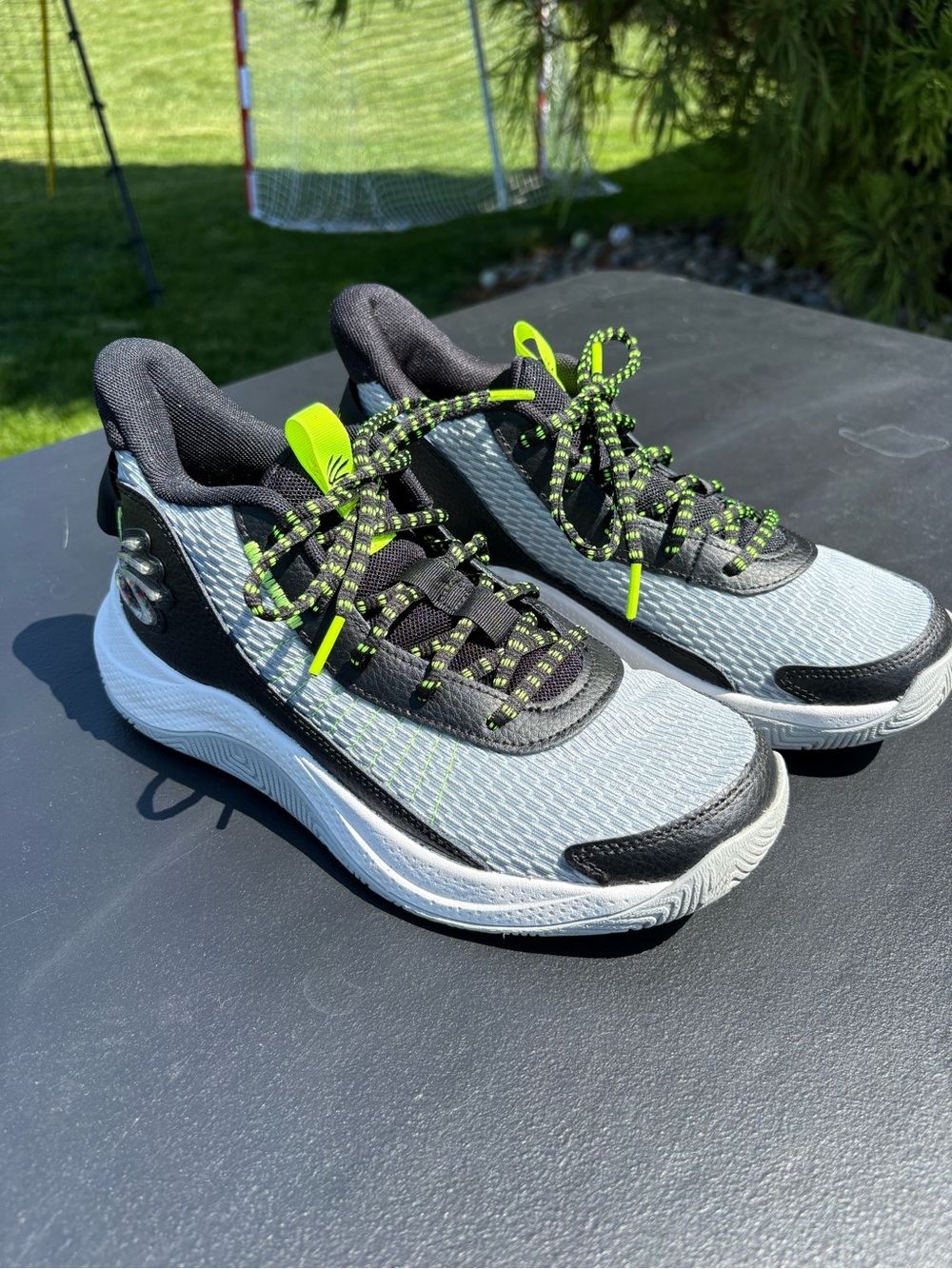CURRY Gray & Neon Green Mesh Athletic Sneakers